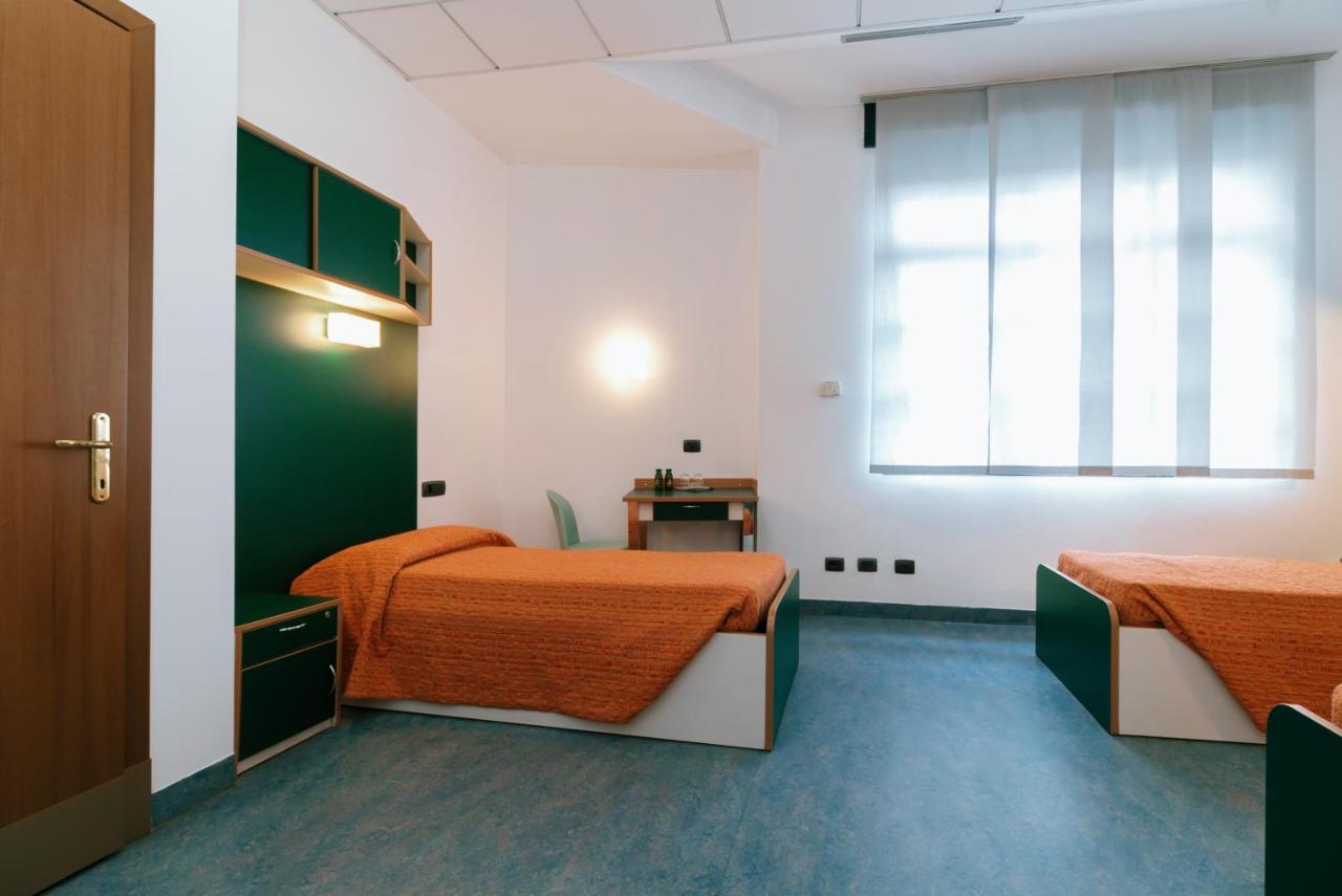 Open011 Hostel Turin Ngoại thất bức ảnh