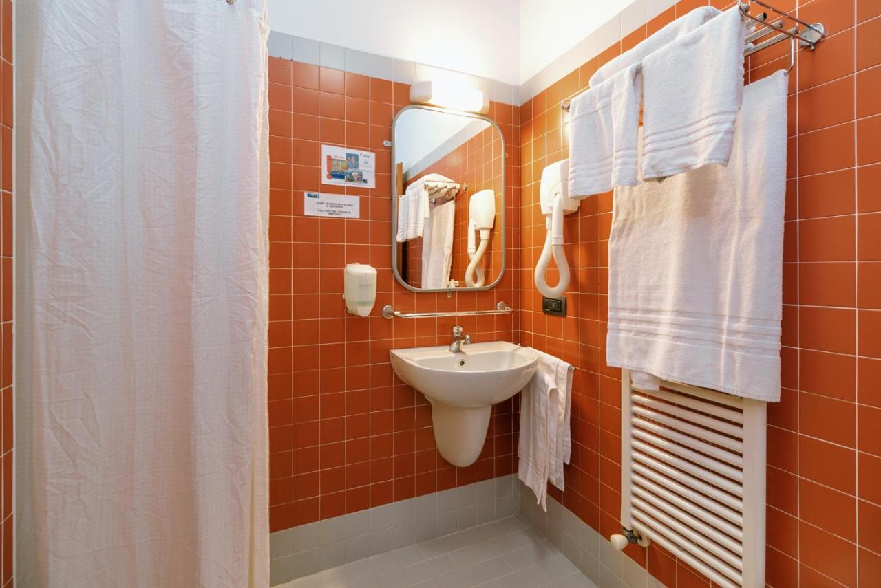 Open011 Hostel Turin Ngoại thất bức ảnh