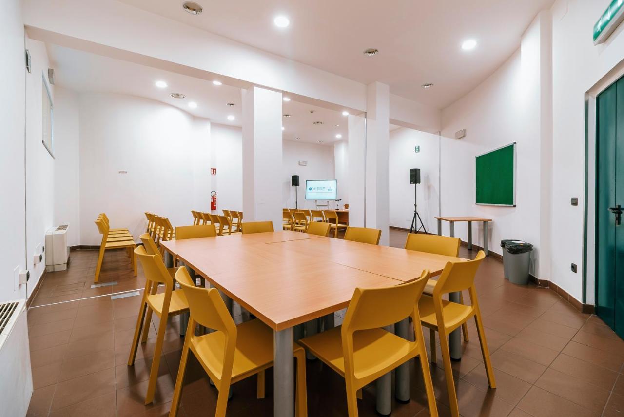 Open011 Hostel Turin Ngoại thất bức ảnh